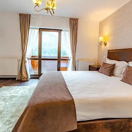Yael Luxury 3 *